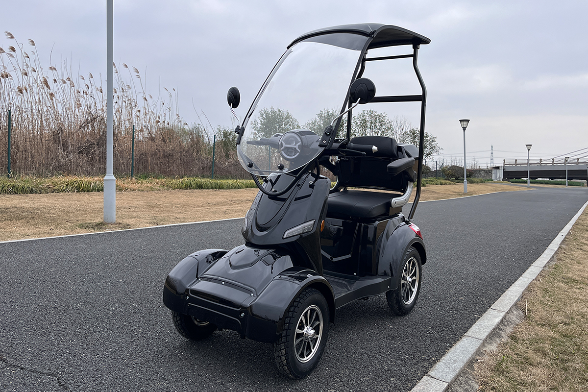4 wheel drive electric scooter2.jpg
