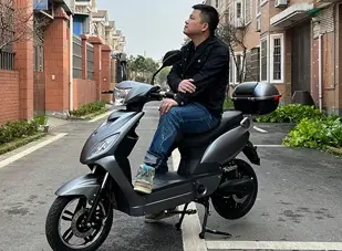 Electric Scooter With Pedals for Adults: A New Choice for Green Travel