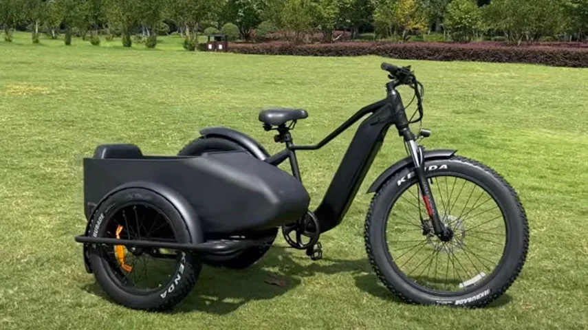 Das coolste Elektro fahrrad mit Seiten auto