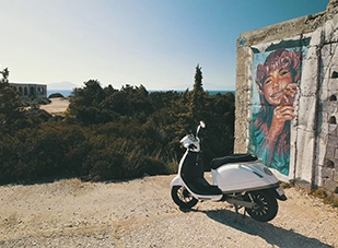 Pendeln neu definieren: Die Vorteile von Elektro-Mopeds mit Pedalen